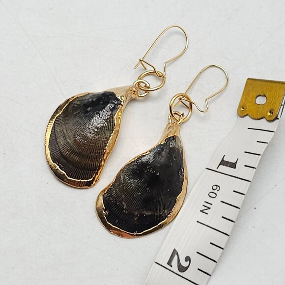 Gold Plated Shell Pendant Necklace Matching Earrings Set Vintage - Picture 7 of 9